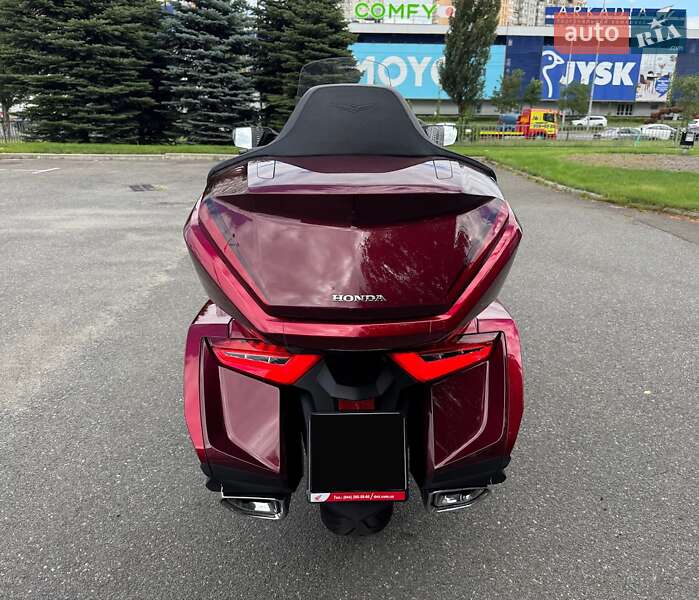 Мотоцикл Туризм Honda GL 1800 Gold Wing Tour 2024 в Киеве фото 14 Мотоцикл Туризм Honda GL 1800 Gold Wing Tour 2024 в Киеве