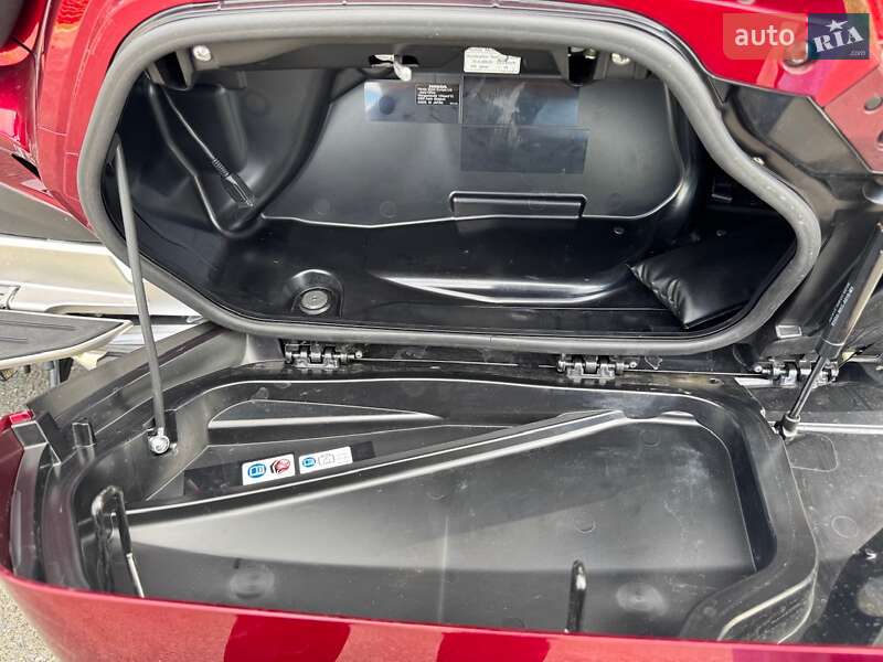 Мотоцикл Туризм Honda GL 1800 Gold Wing Tour 2024 в Киеве фото 15 Мотоцикл Туризм Honda GL 1800 Gold Wing Tour 2024 в Киеве