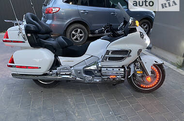 Мотоцикл Круизер Honda GL 1800 Gold Wing 2004 в 