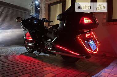 Мотоцикл Туризм Honda GL 1800 Gold Wing 2015 в 
