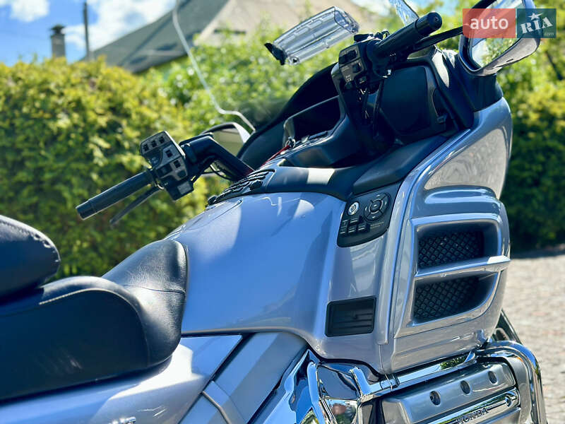 Мотоцикл Круізер Honda GL 1800 Gold Wing 2009 в Виноградові