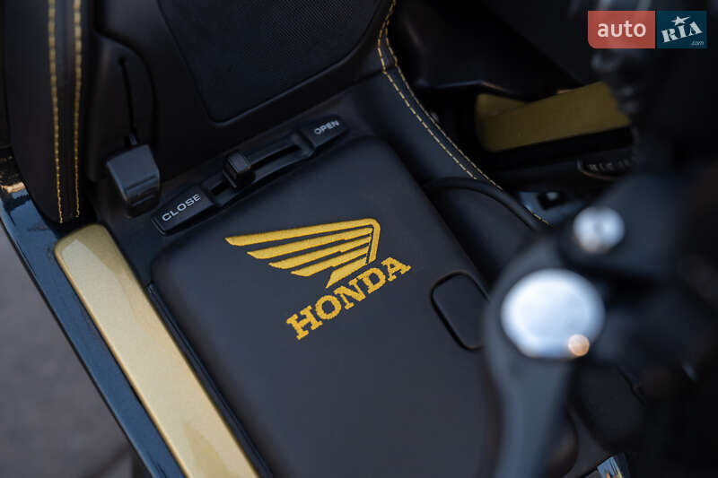Трайк Honda GL 1800 Gold Wing 2008 в Киеве фото 12 Трайк Honda GL 1800 Gold Wing 2008 в Киеве