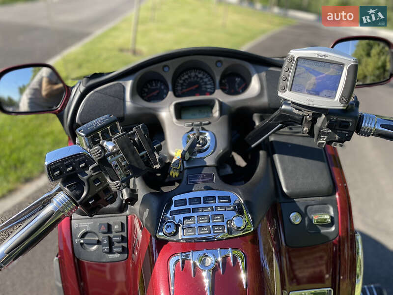 Мотоцикл Туризм Honda GL 1800 Gold Wing 2005 в Днепре