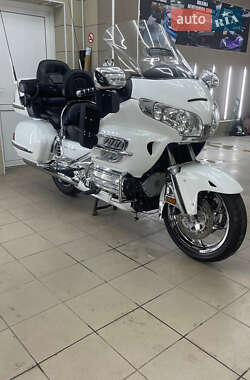 Мотоцикл Круизер Honda GL 1800 Gold Wing 2008 в Карловке