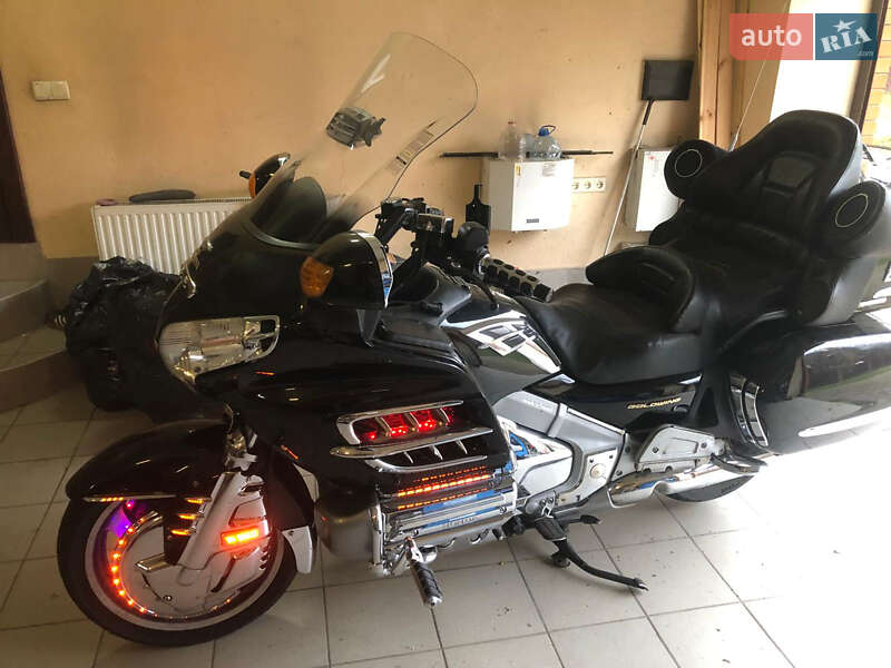 Мотоцикл Круизер Honda GL 1800 Gold Wing 2004 в Броварах