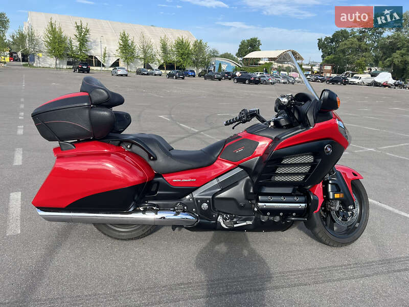 Мотоцикл Туризм Honda GL 1800 Gold Wing 2013 в Києві