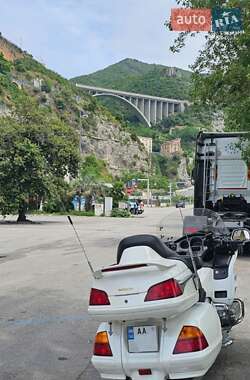 Мотоцикл Круизер Honda GL 1800 Gold Wing 2002 в 