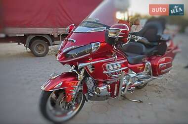 Мотоцикл Туризм Honda GL 1800 Gold Wing 2004 в 