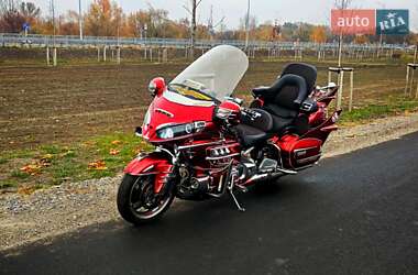 Мотоцикл Туризм Honda GL 1800 Gold Wing 2004 в 