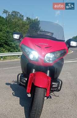 Мотоцикл Туризм Honda GL 1800 Gold Wing 2013 в 