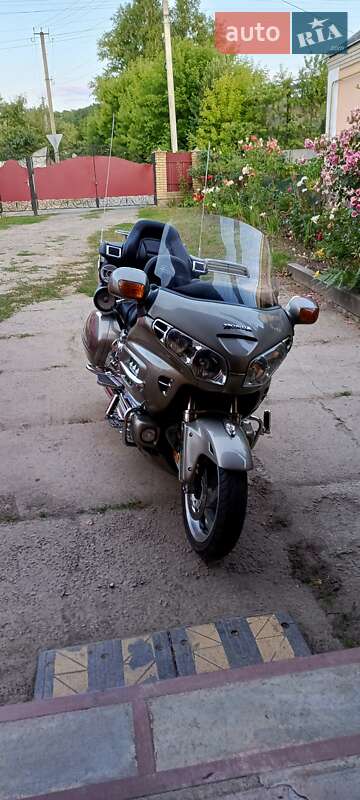 Мотоцикл Туризм Honda GL 1800 Gold Wing 2004 в Черкассах