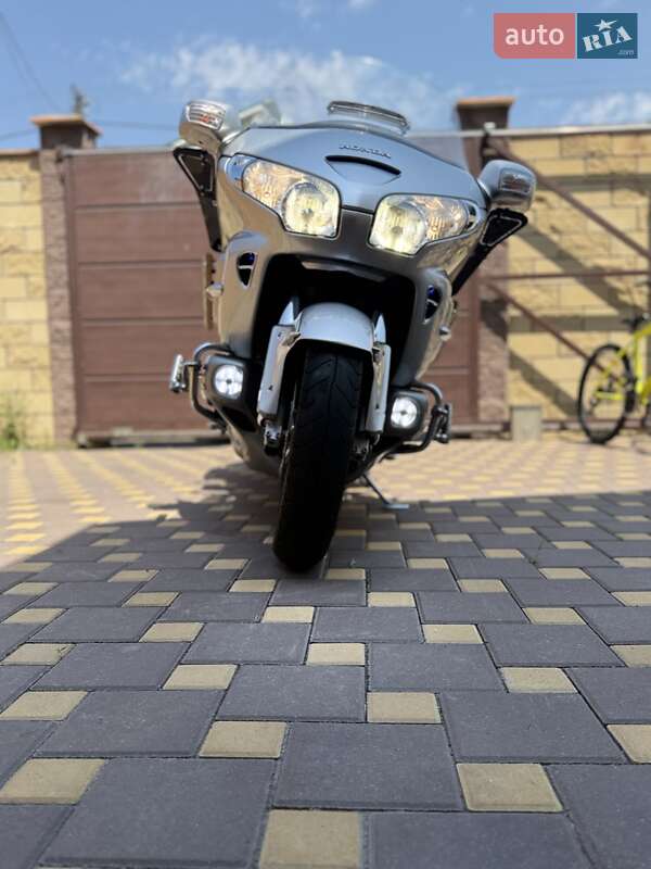 Мотоцикл Туризм Honda GL 1800 Gold Wing 2008 в Києві