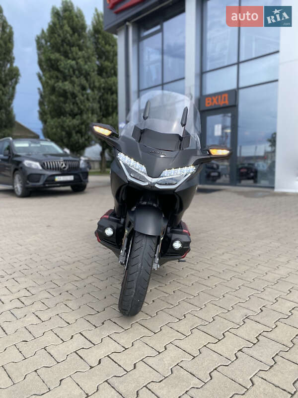 Мотоцикл Круизер Honda GL 1800 Gold Wing 2020 в Киеве фото 3 Мотоцикл Круизер Honda GL 1800 Gold Wing 2020 в Киеве