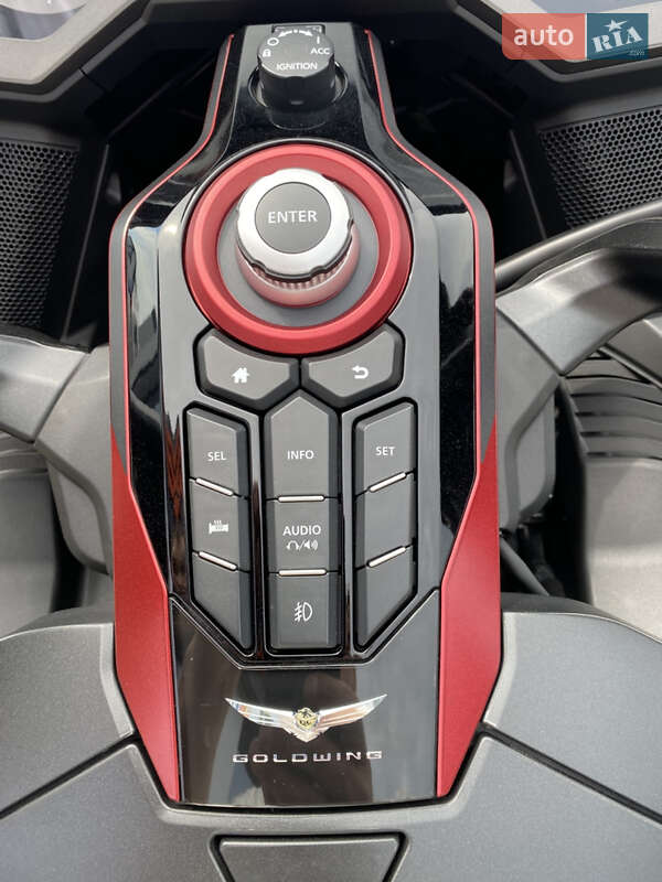 Мотоцикл Круизер Honda GL 1800 Gold Wing 2020 в Киеве фото 34 Мотоцикл Круизер Honda GL 1800 Gold Wing 2020 в Киеве