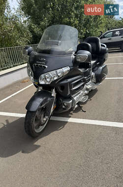 Мотоцикл Круизер Honda GL 1800 Gold Wing 2005 в 