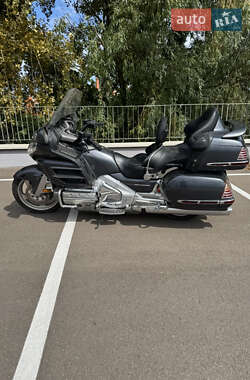 Мотоцикл Круизер Honda GL 1800 Gold Wing 2005 в 