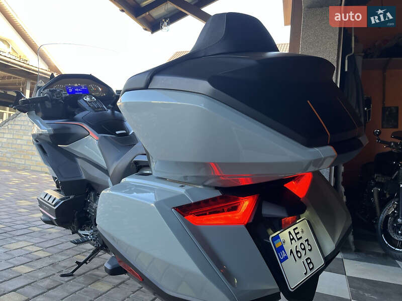 Мотоцикл Круизер Honda GL 1800 Gold Wing 2021 в Днепре фото 14 Мотоцикл Круизер Honda GL 1800 Gold Wing 2021 в Днепре