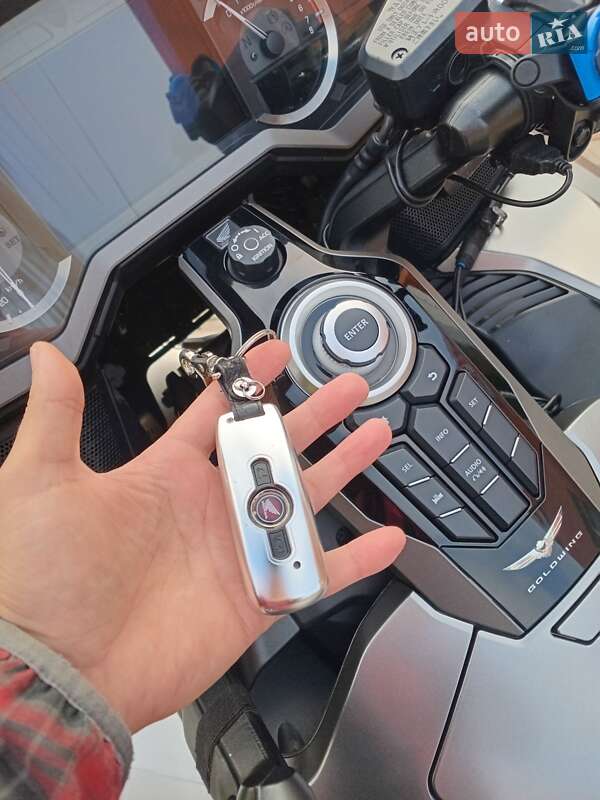Мотоцикл Туризм Honda GL 1800 Gold Wing 2020 в Киеве фото 23 Мотоцикл Туризм Honda GL 1800 Gold Wing 2020 в Киеве