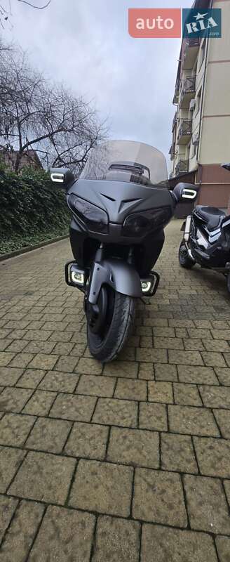 Honda GL 1800 Gold Wing 2012