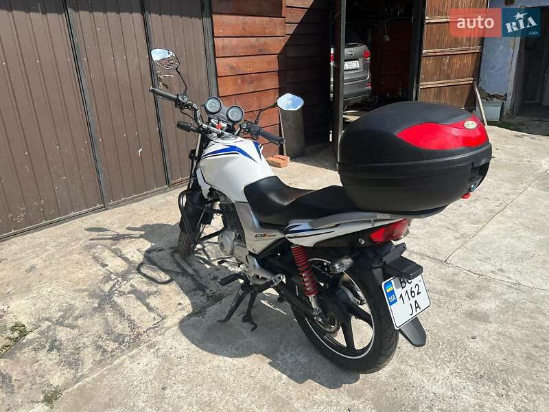 Мотоцикл Без обтекателей (Naked bike) Honda GLH 125 2014 в Львове