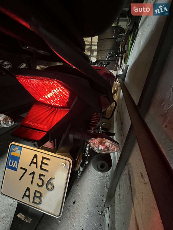 Мотоцикл Без обтікачів (Naked bike) Honda GLR 125 2015 в Дніпрі