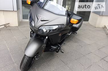 Мотоцикл Круизер Honda Gold Wing F6B 2016 в Киеве