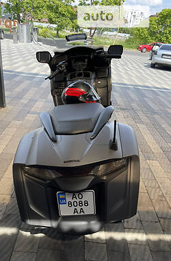 Мотоцикл Круизер Honda Gold Wing F6B 2016 в Ужгороде