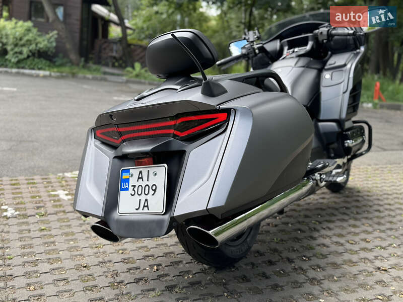 Мотоцикл Круизер Honda Gold Wing F6B 2013 в Киеве фото 3 Мотоцикл Круизер Honda Gold Wing F6B 2013 в Киеве