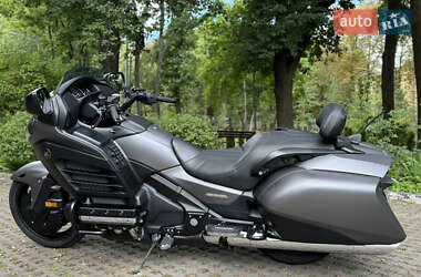 Мотоцикл Круизер Honda Gold Wing F6B 2013 в 