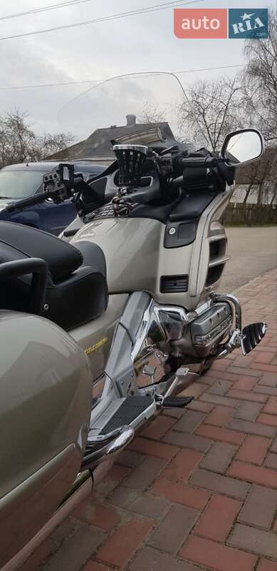 Мотоцикл Туризм Honda Gold Wing GL 1800 2003 в Калиновке