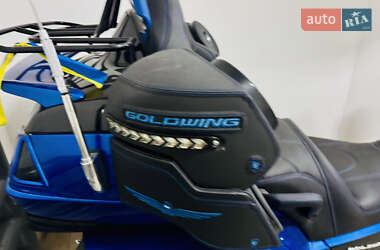 Мотоцикл Туризм Honda Gold Wing GL 1800 2012 в 