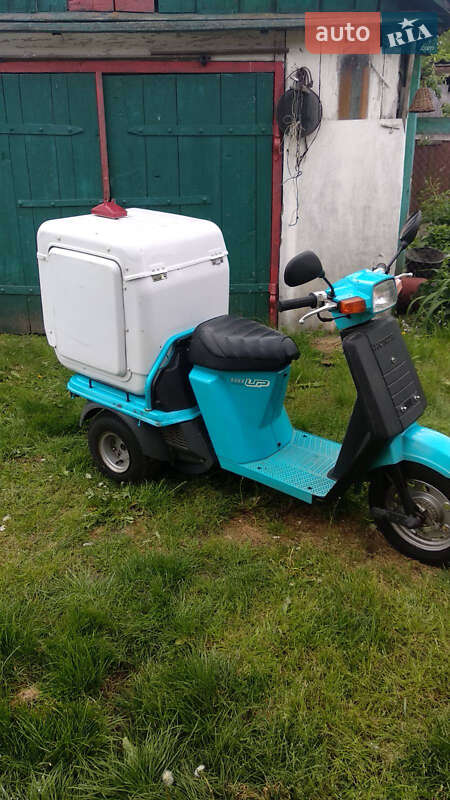 Скутер Honda Gyro Up 2012 в Киеве