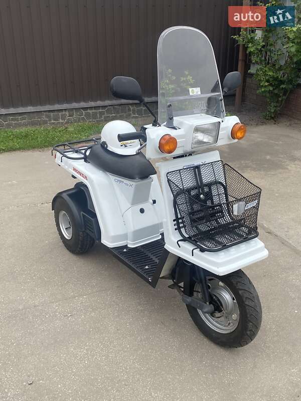 Грузовые мотороллеры, мотоциклы, скутеры, мопеды Honda Gyro X 1985 в Ромнах