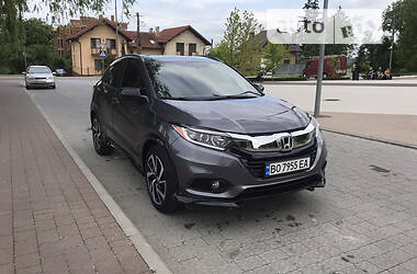 Внедорожник / Кроссовер Honda HR-V 2019 в Львове