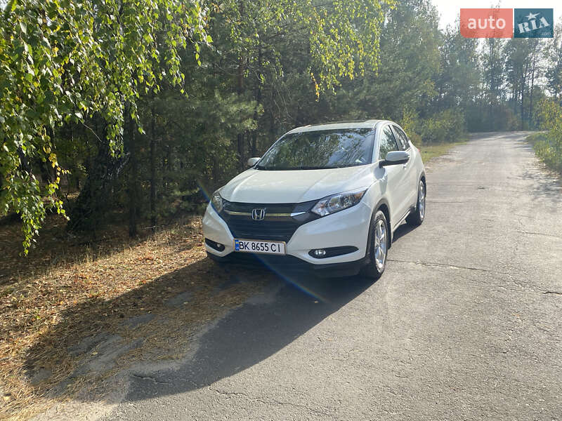 Позашляховик / Кросовер Honda HR-V 2015 в Вараші