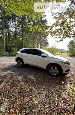 Внедорожник / Кроссовер Honda HR-V 2019 в Ивано-Франковске