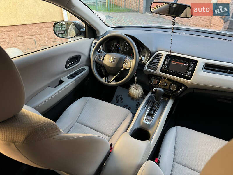 Внедорожник / Кроссовер Honda HR-V 2016 в Ужгороде