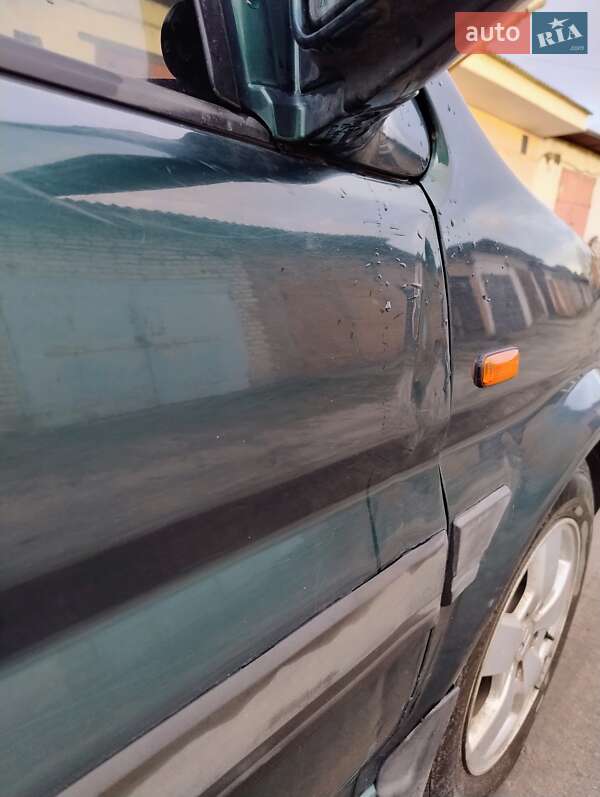 Позашляховик / Кросовер Honda HR-V 1999 в Соснівці