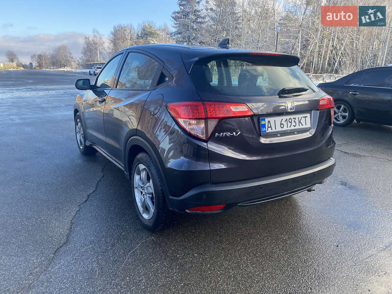 Позашляховик / Кросовер Honda HR-V 2016 в Нових Петрівцях