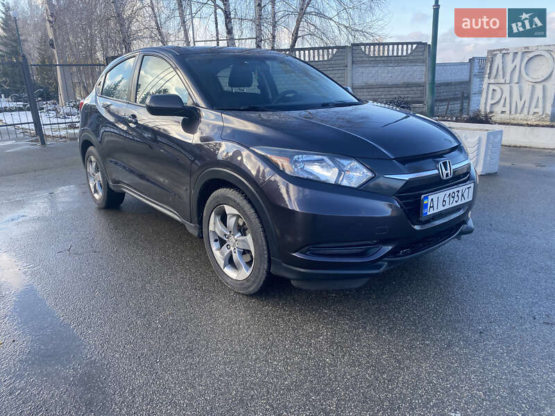 Позашляховик / Кросовер Honda HR-V 2016 в Нових Петрівцях