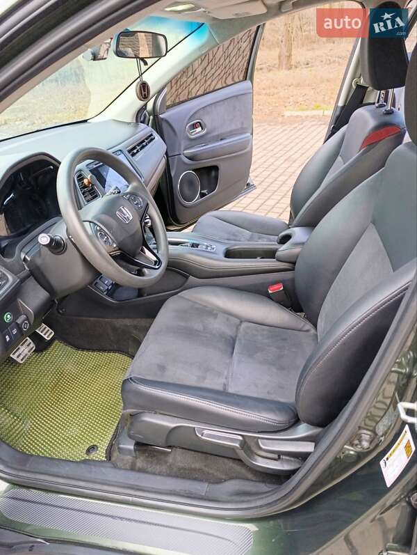 Внедорожник / Кроссовер Honda HR-V 2016 в Ивано-Франковске фото 21 Внедорожник / Кроссовер Honda HR-V 2016 в Ивано-Франковске