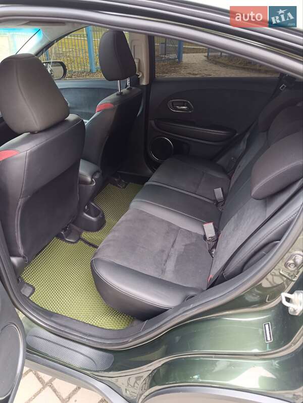 Внедорожник / Кроссовер Honda HR-V 2016 в Ивано-Франковске фото 22 Внедорожник / Кроссовер Honda HR-V 2016 в Ивано-Франковске