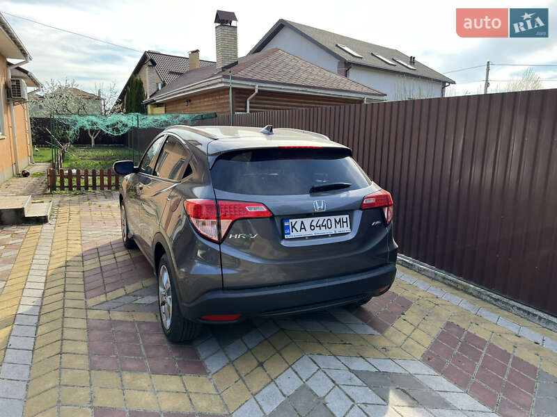Позашляховик / Кросовер Honda HR-V 2017 в Києві