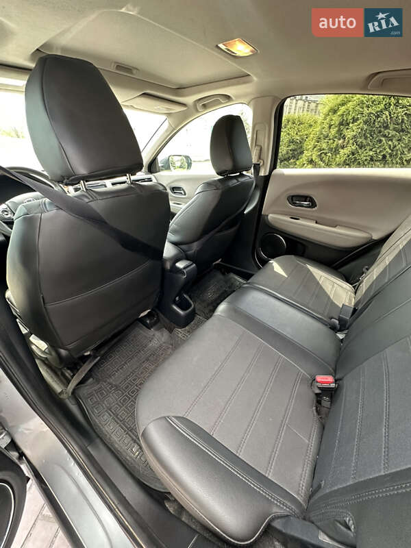 Позашляховик / Кросовер Honda HR-V 2017 в Дніпрі фото 19 Позашляховик / Кросовер Honda HR-V 2017 в Дніпрі