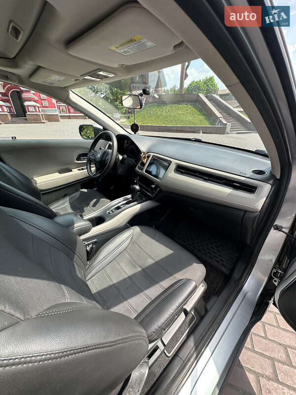 Позашляховик / Кросовер Honda HR-V 2017 в Дніпрі фото 23 Позашляховик / Кросовер Honda HR-V 2017 в Дніпрі