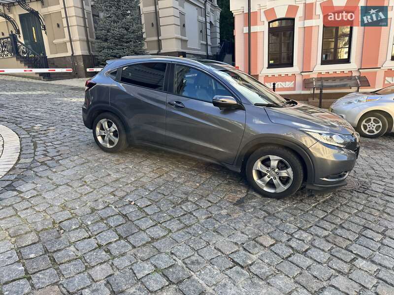 Позашляховик / Кросовер Honda HR-V 2016 в Києві