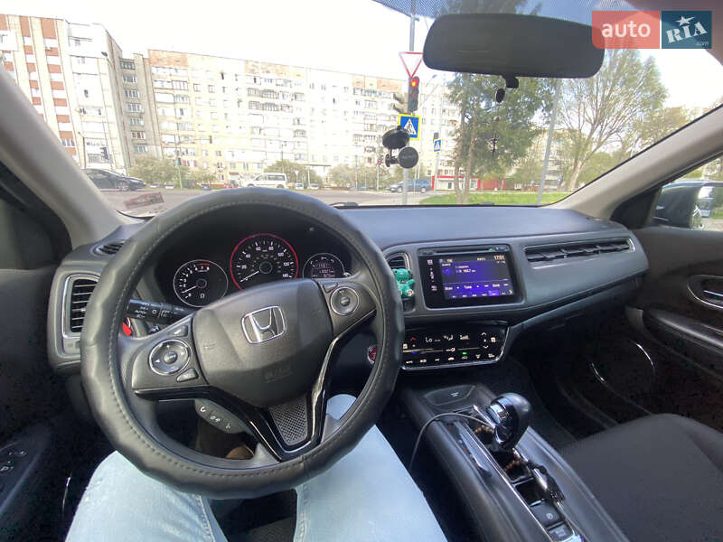 Позашляховик / Кросовер Honda HR-V 2017 в Львові