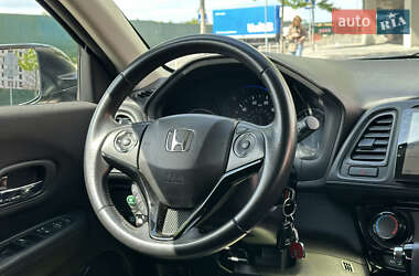 Позашляховик / Кросовер Honda HR-V 2018 в 