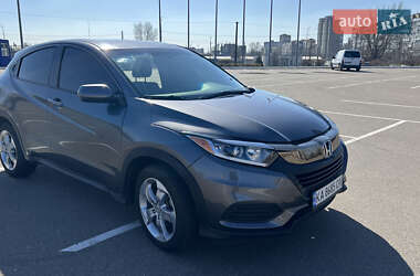 Внедорожник / Кроссовер Honda HR-V 2020 в Киеве