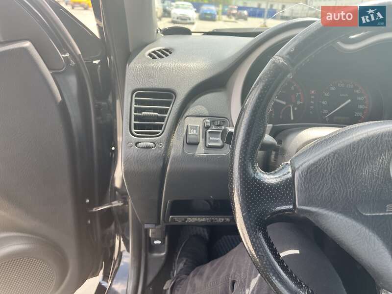 Внедорожник / Кроссовер Honda HR-V 2005 в Виннице фото 4 Внедорожник / Кроссовер Honda HR-V 2005 в Виннице